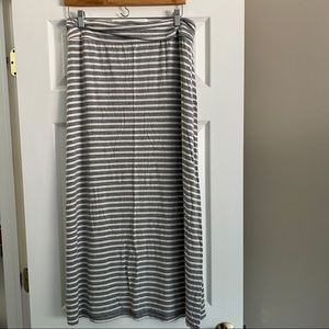 JCREW WHITE AND GREY striped maxi skirt
